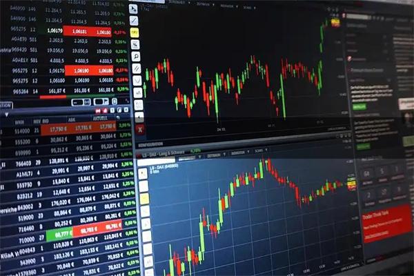 配资平台查询 手慢无！尼克斯限量发售200枚球迷版总冠军戒指 售价19995美元